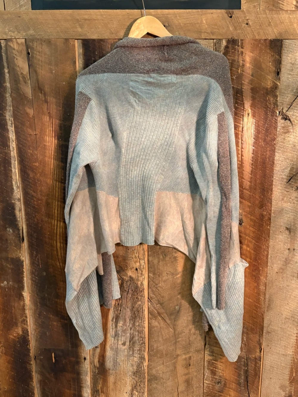 High-Low Cardigan - Picture 2 of 4